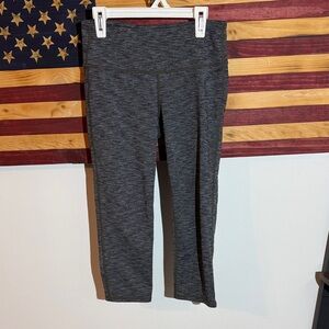 Athleta Gray Crop Leggings